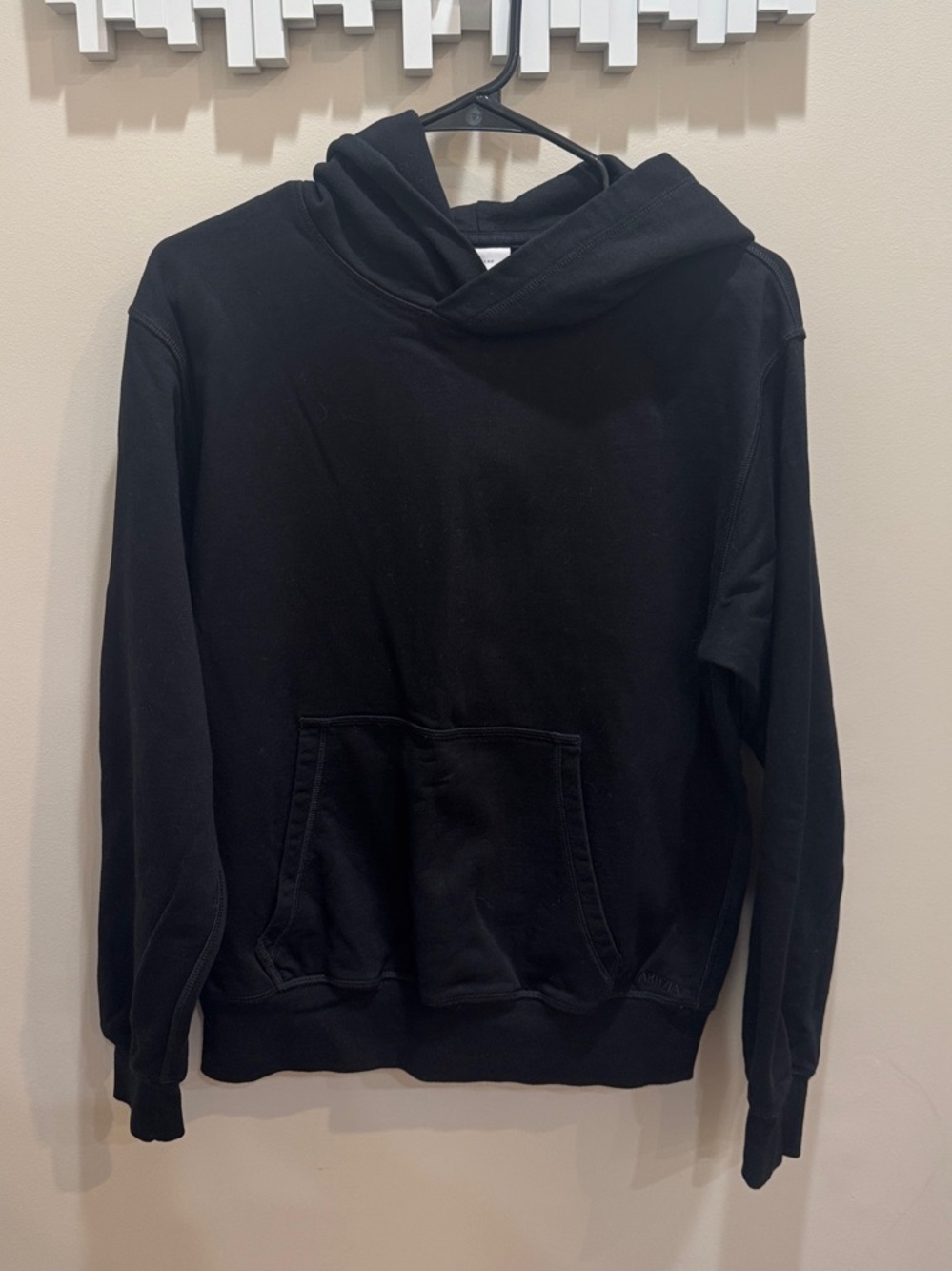 Aritzia Black Women's Hoodie Pullover